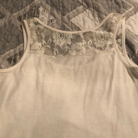 Sparkle/ ruffle tank top - Picture 5 of 6